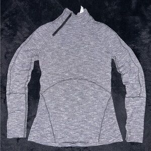 -Lululemon Brisk Running 1/2 Zip
-Size 4